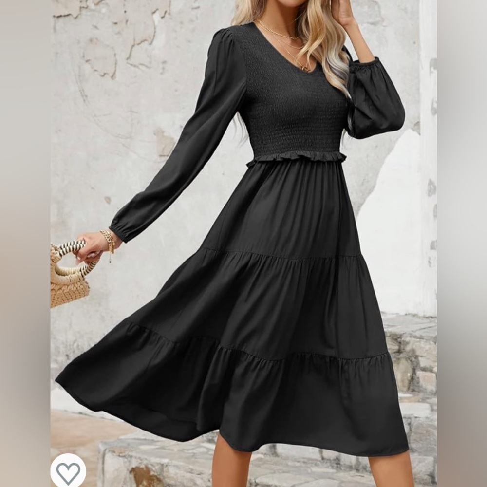 Long sleeve black midi dress with Shirred top